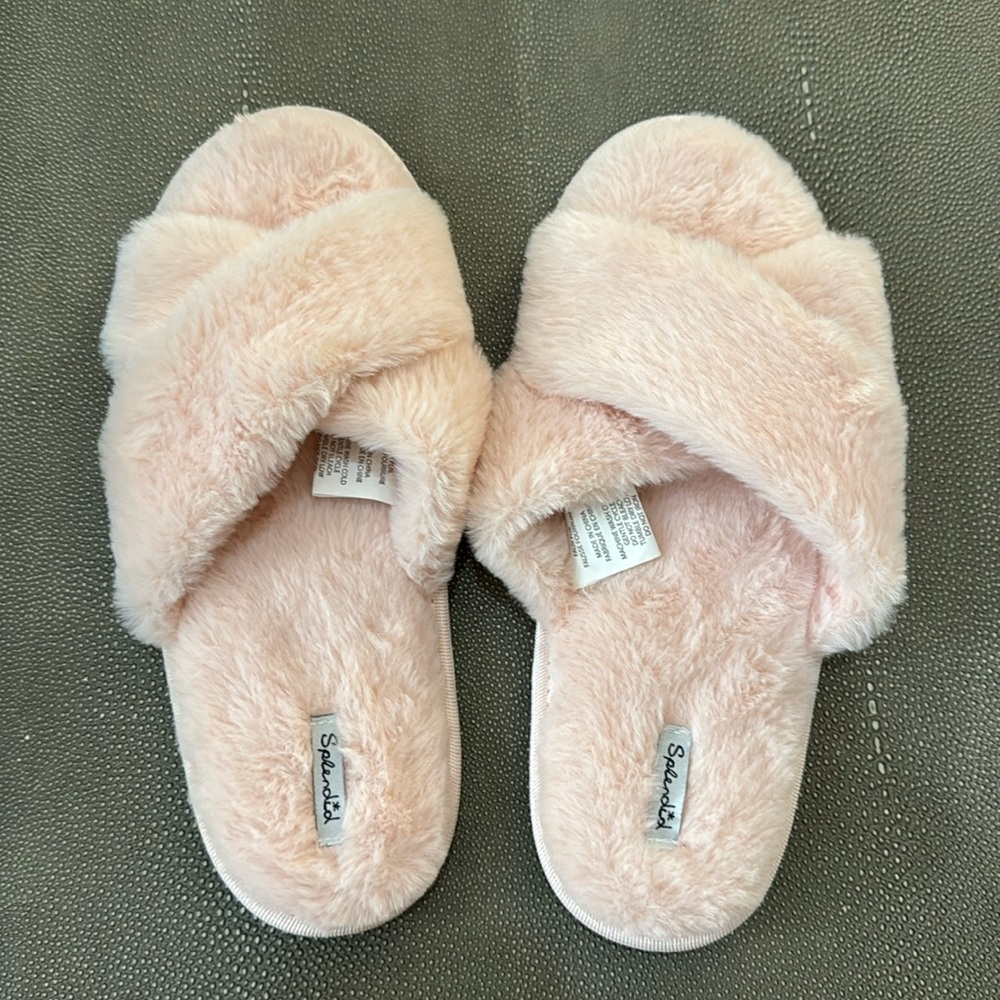 Splendid slipper sandals